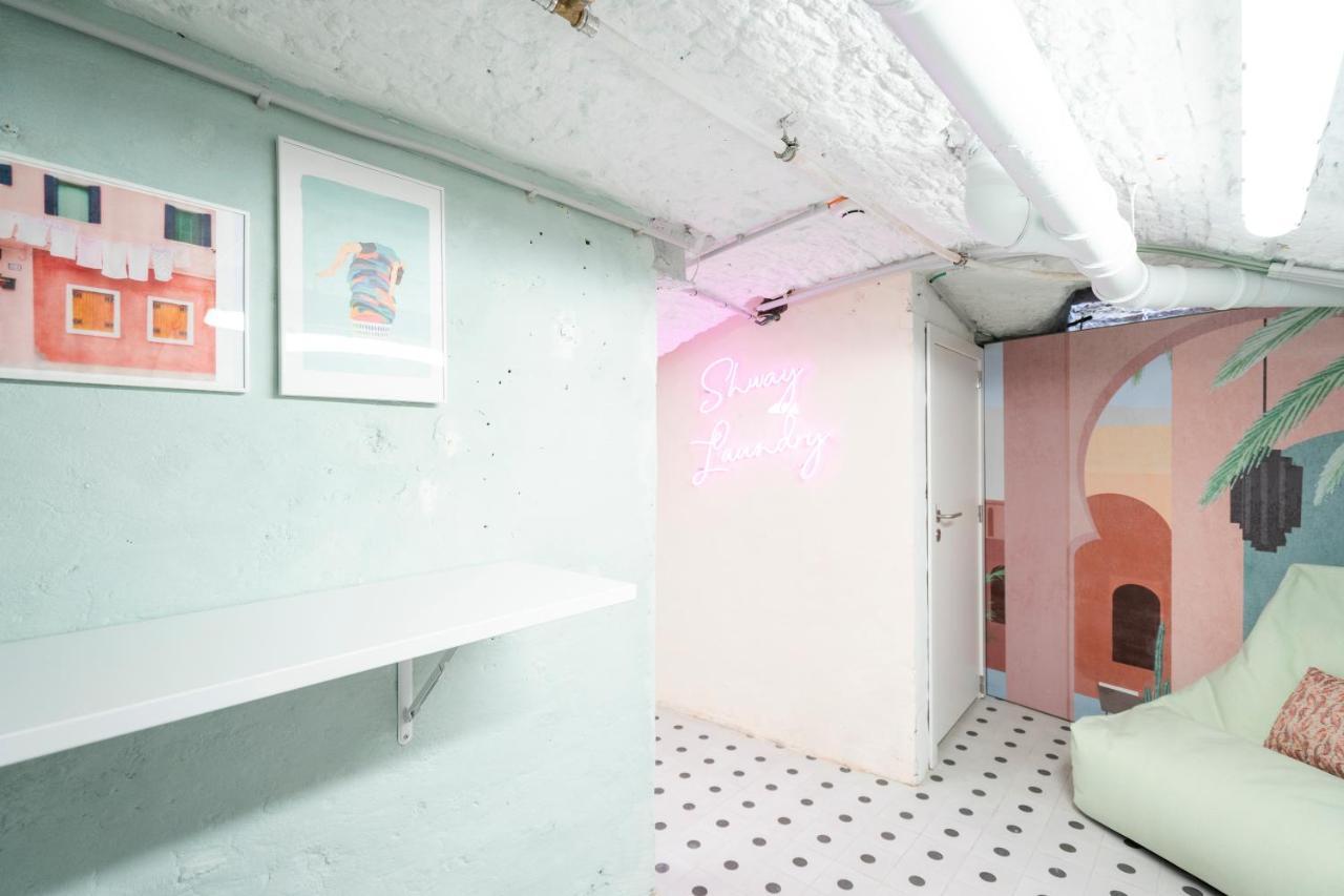 Shway - The Pink Pigeon Apartment Antwerpen Bagian luar foto